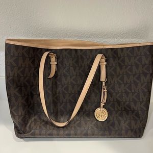Michael Kors Jet Set Travel Tote